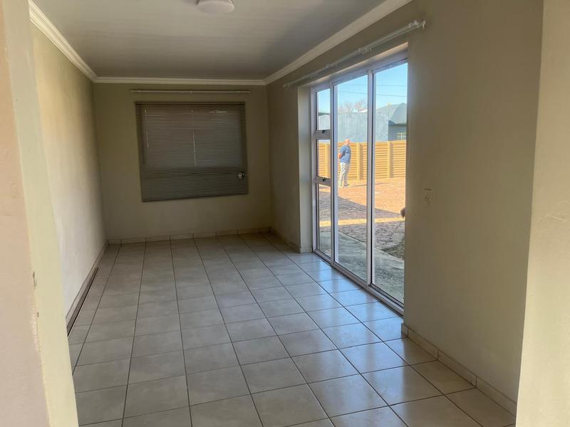 3 Bedroom Property for Sale in Miederpark North West